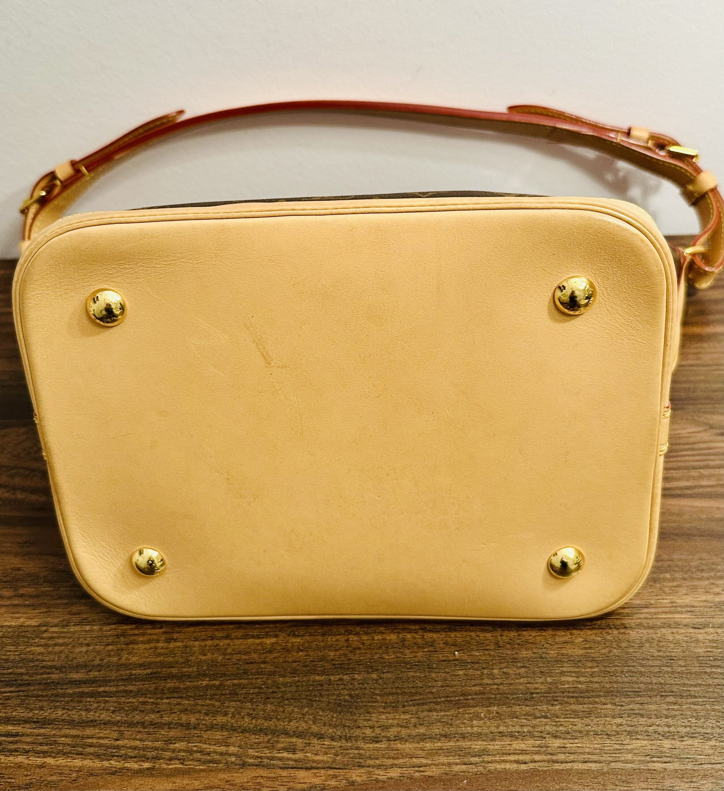 LOUIS VUITTON Noe Petit monogram M46984, RFID-Chip, 2024 – Bild 13