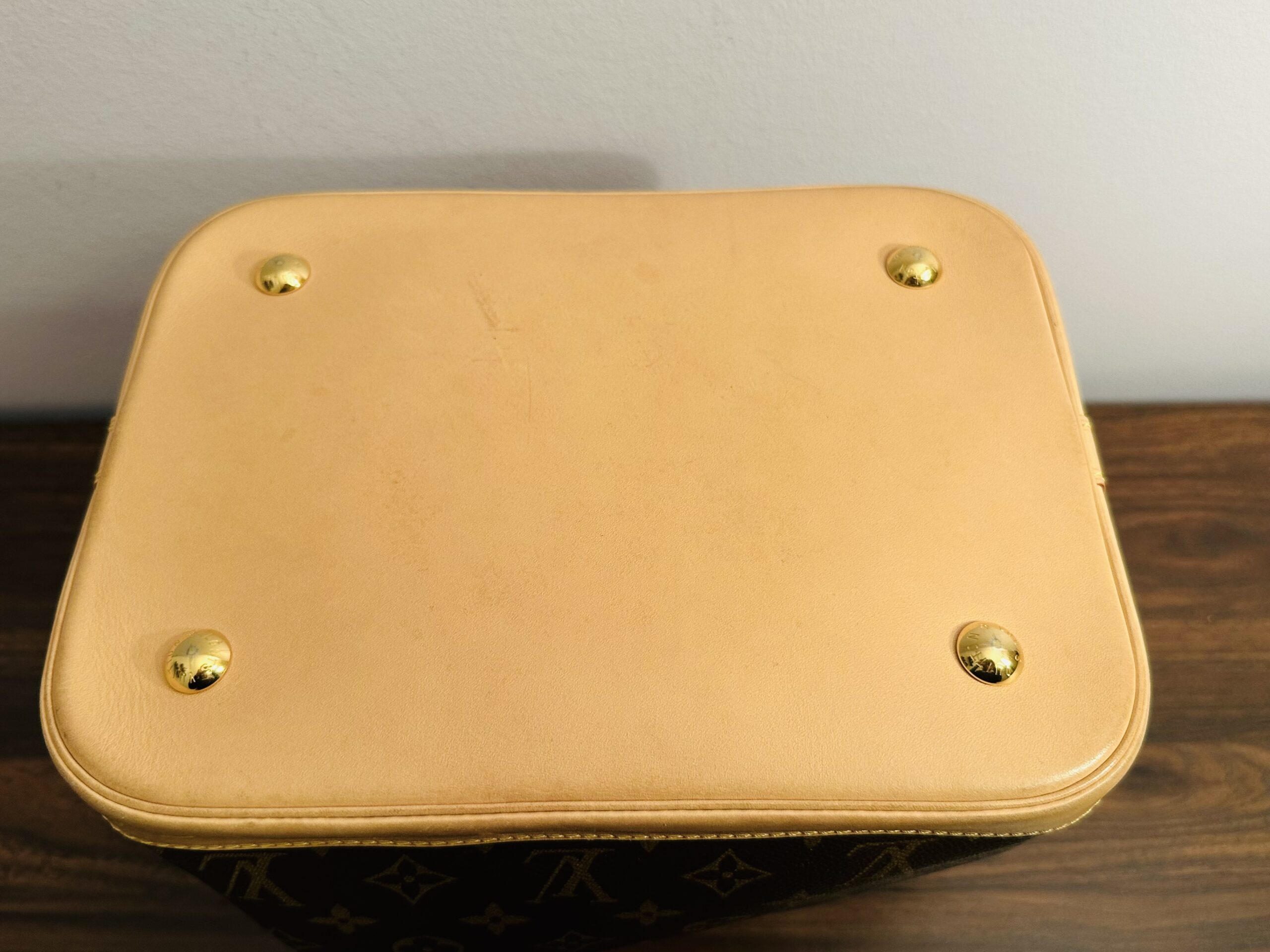 LOUIS VUITTON Noe Petit monogram M46984, RFID-Chip, 2024 – Bild 14