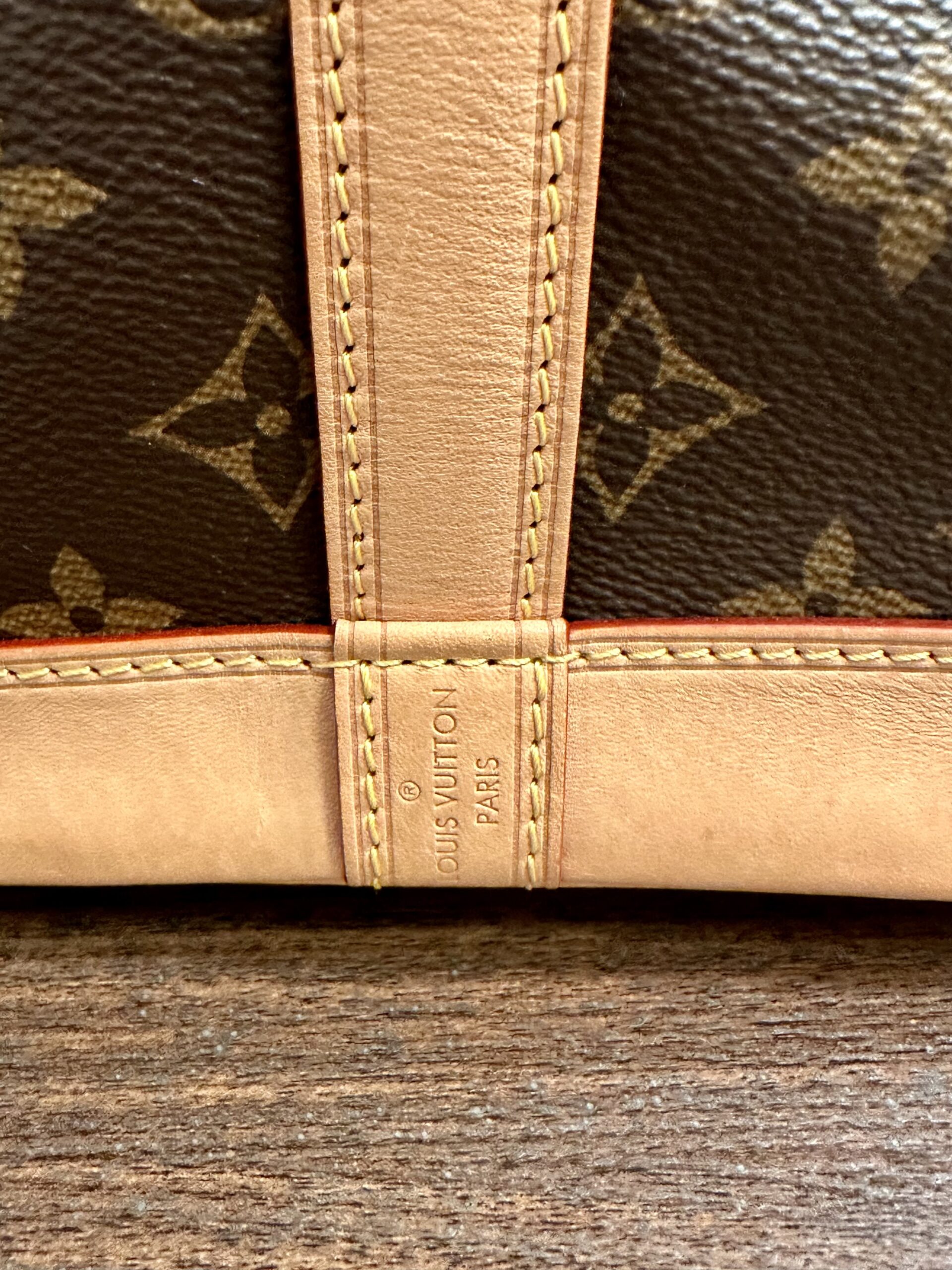 LOUIS VUITTON Noe Petit monogram M46984, RFID-Chip, 2024 – Bild 9