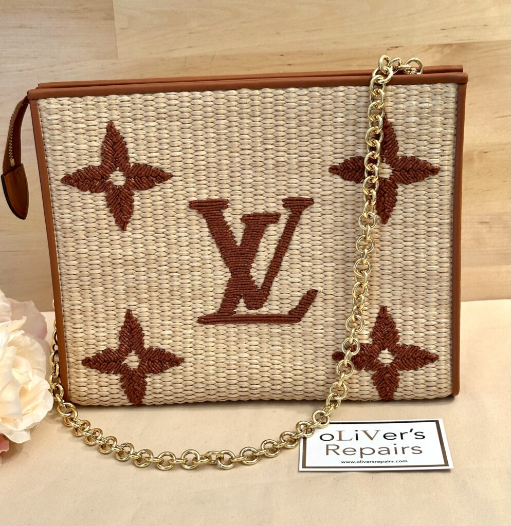 LOUIS VUITTON Pouch Toilet 26 M.Raffia, M80351, Chip, gesticktes Monogram