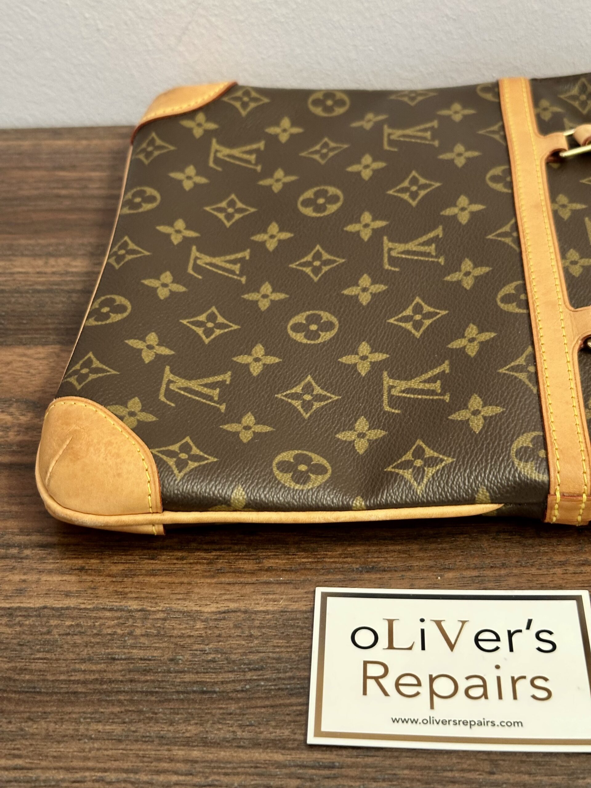 LOUIS VUITTON Coussin GM M51141, Datacode VI1014 – Bild 5
