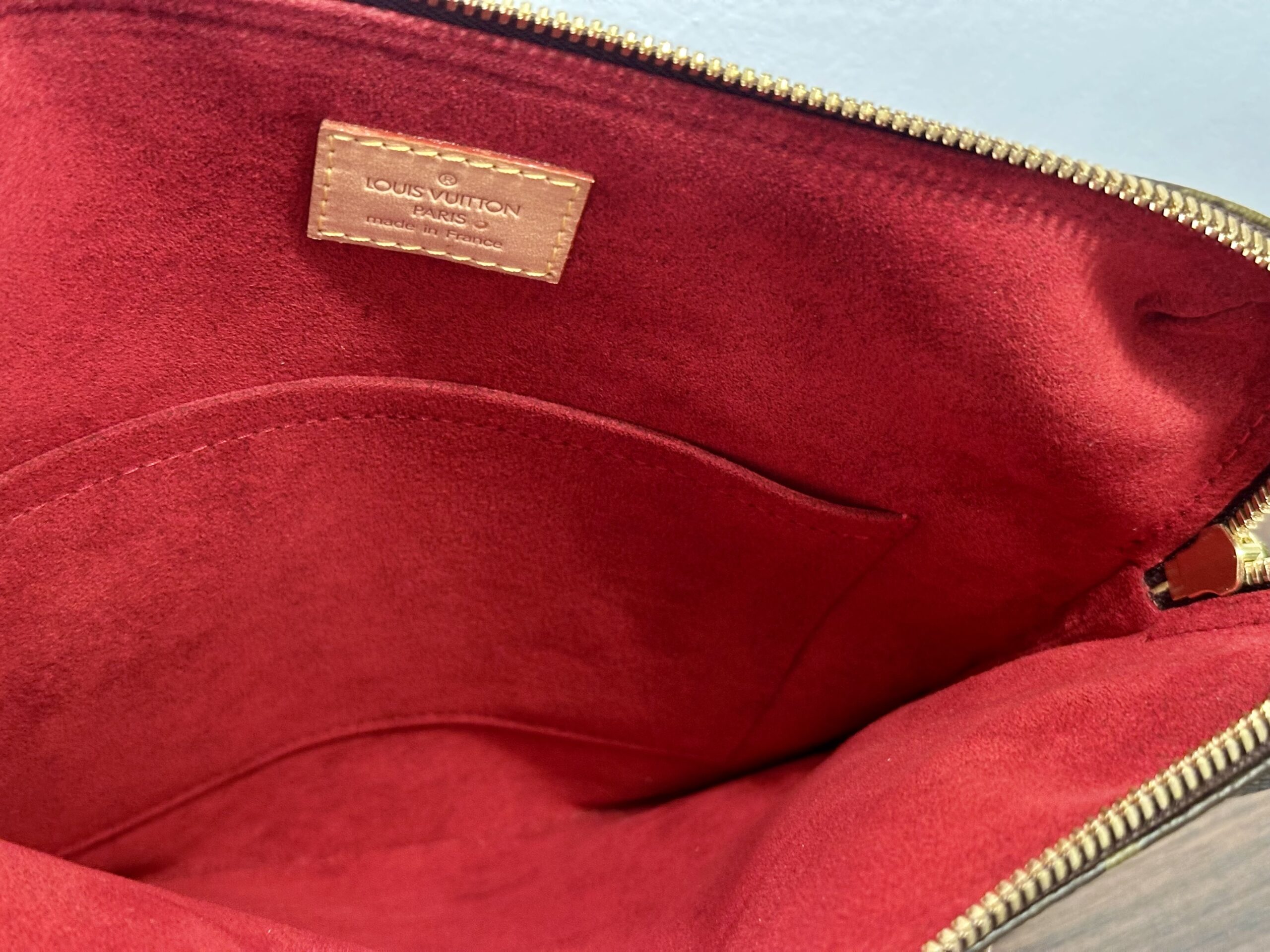 LOUIS VUITTON Coussin GM M51141, Datacode VI1014 – Bild 11