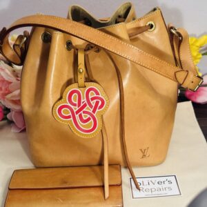 LOUIS VUITTON Noe Petit Nomad, M85003, Datacode AR0032, RARITÄT inkl. Bag-Charm neu