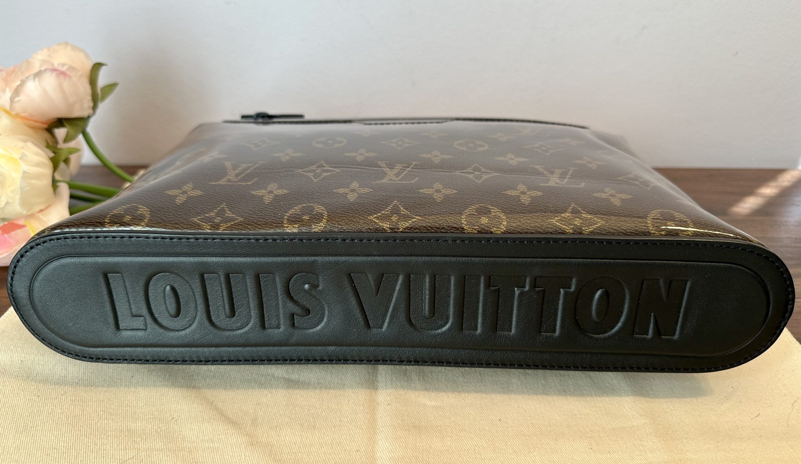 LOUIS VUITTON Pochette Cosmos GLAZE (Glasur) Sonderedition mit Sonderstempel innen – Bild 8