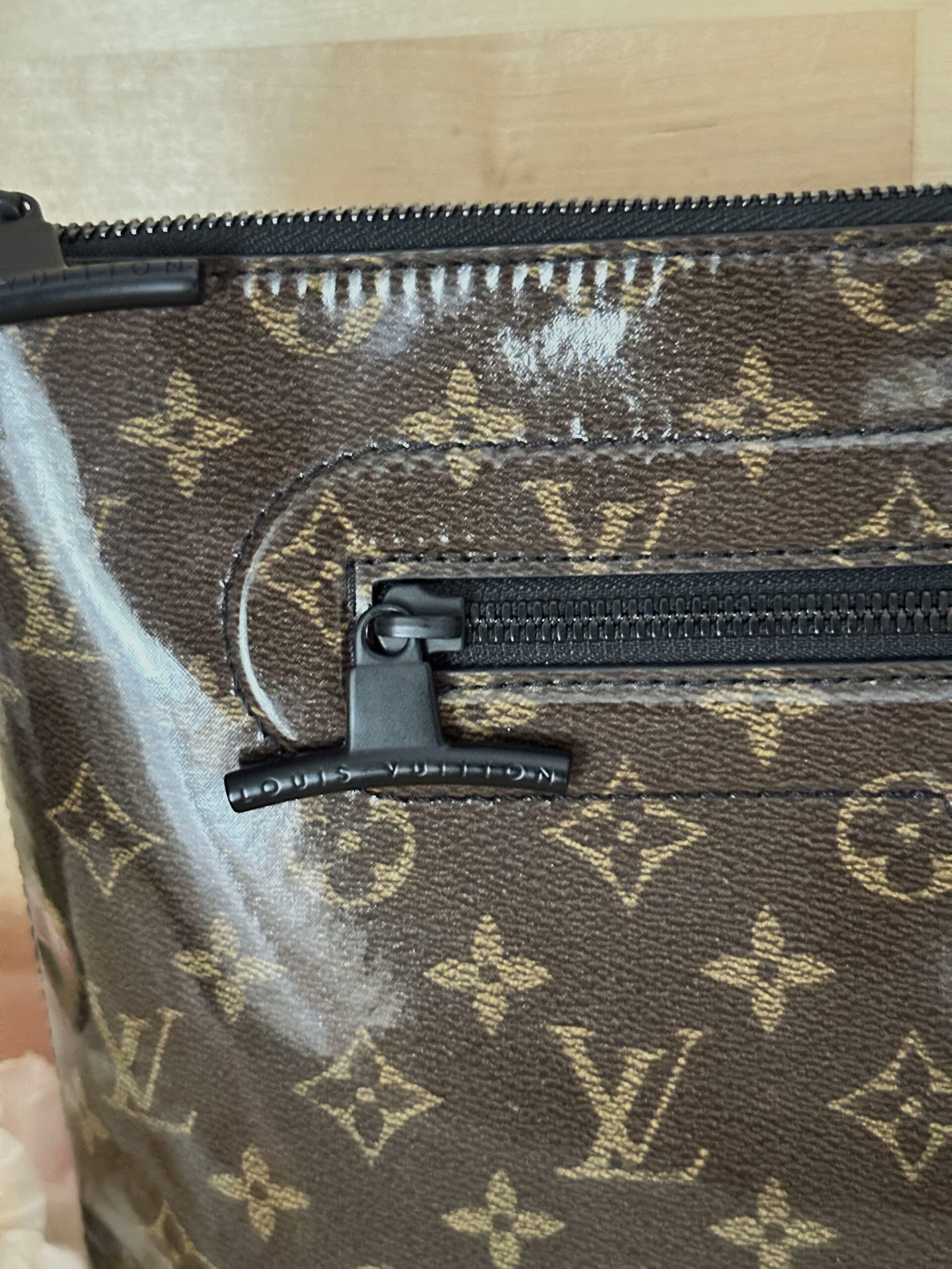 LOUIS VUITTON Pochette Cosmos GLAZE (Glasur) Sonderedition mit Sonderstempel innen – Bild 5