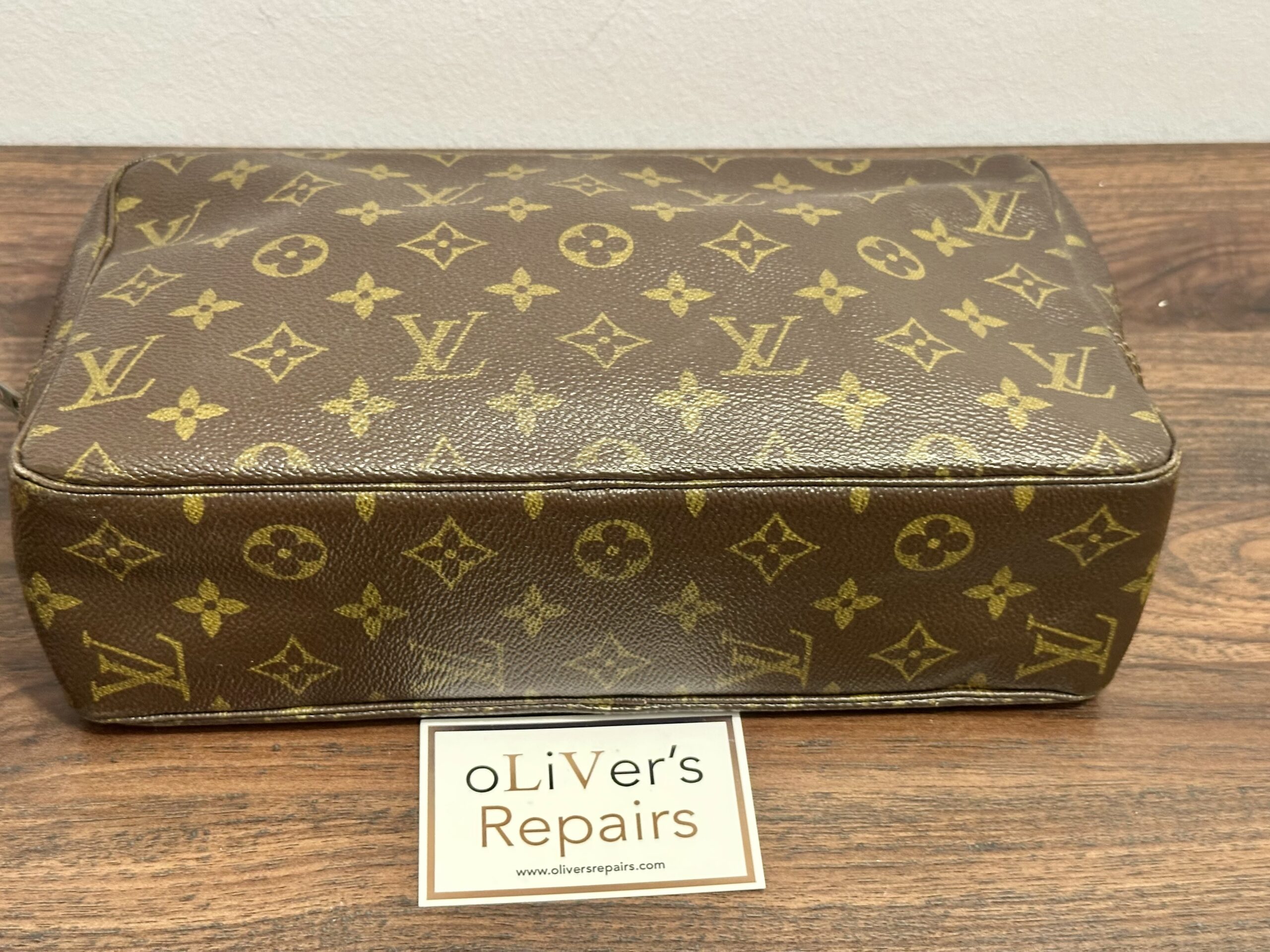 LOUIS VUITTON Trousse Toilette 28 monogram, M47522, Datacode 822 – Bild 11