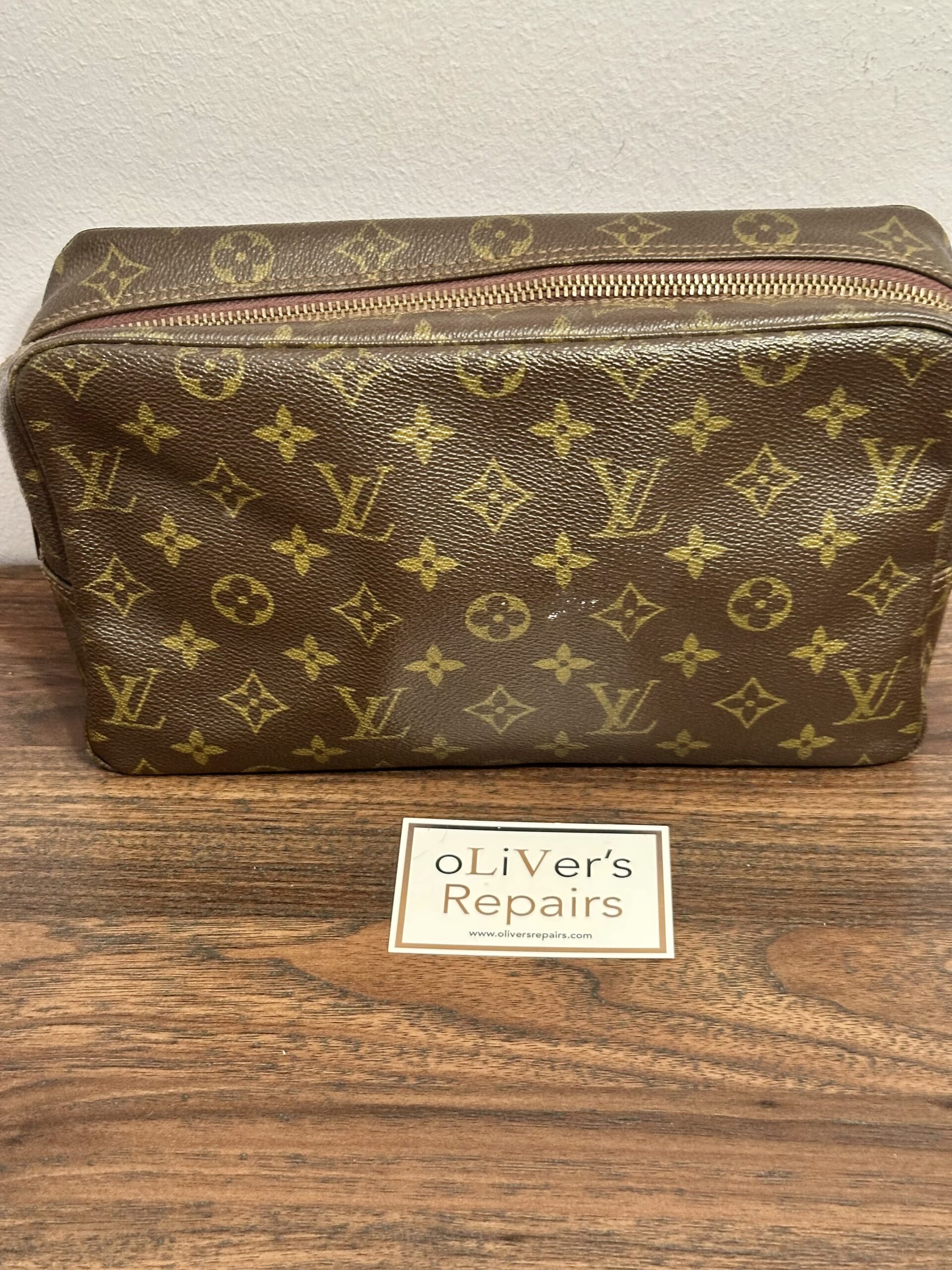 LOUIS VUITTON Trousse Toilette 28 monogram, M47522, Datacode 822 – Bild 9