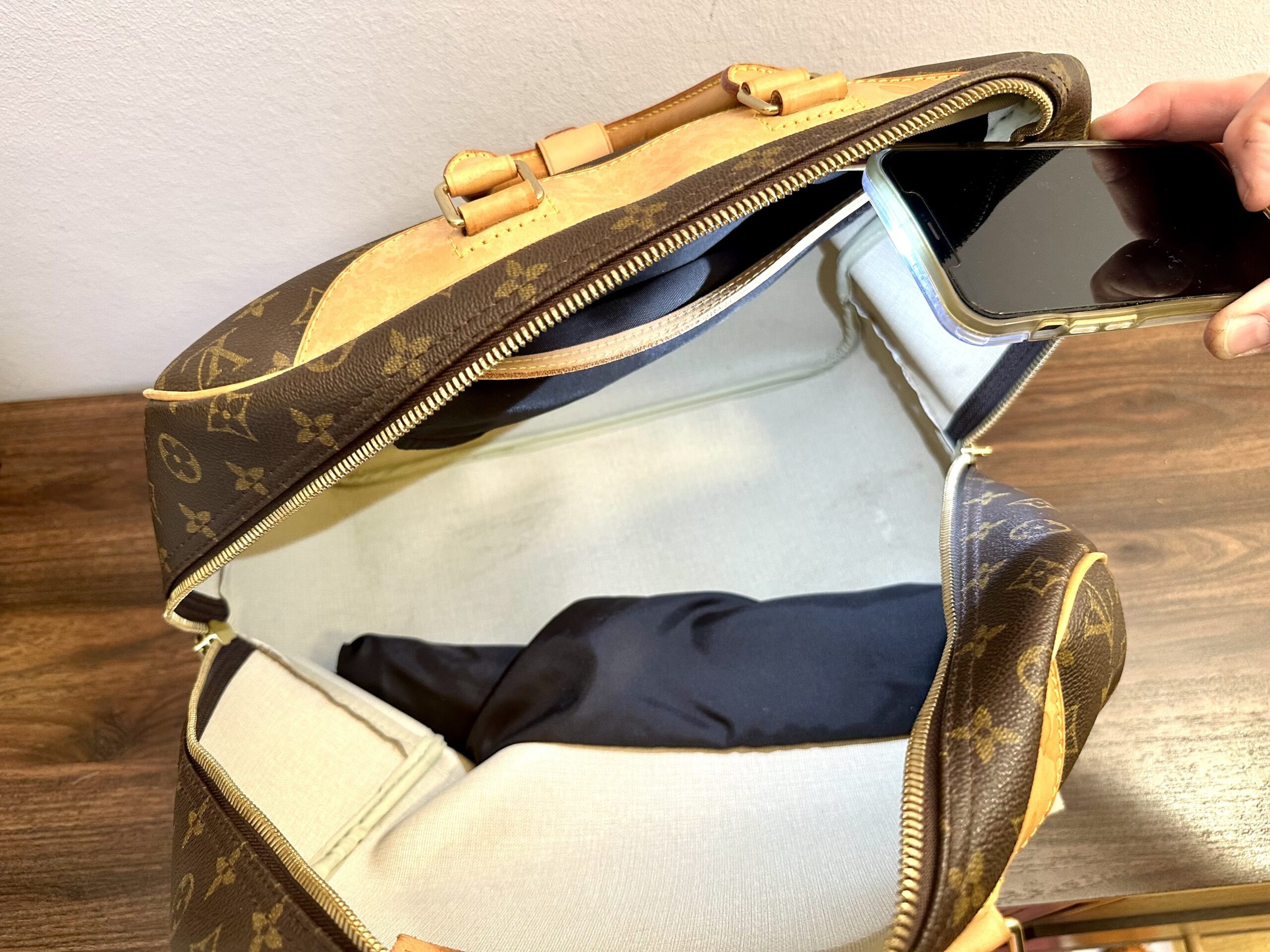 LOUIS VUITTON Reise-/Sporttasche Evasion M41443, Datacode VI0062 – Bild 13