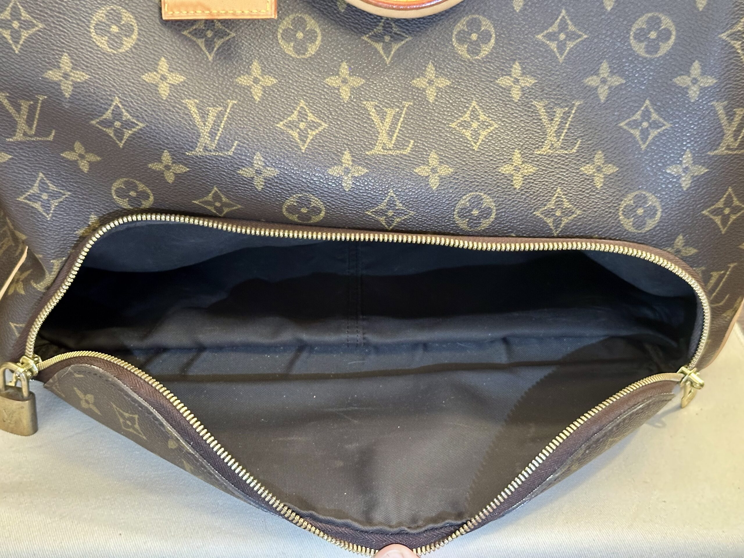 LOUIS VUITTON Reise-/Sporttasche Evasion M41443, Datacode VI0062 – Bild 15