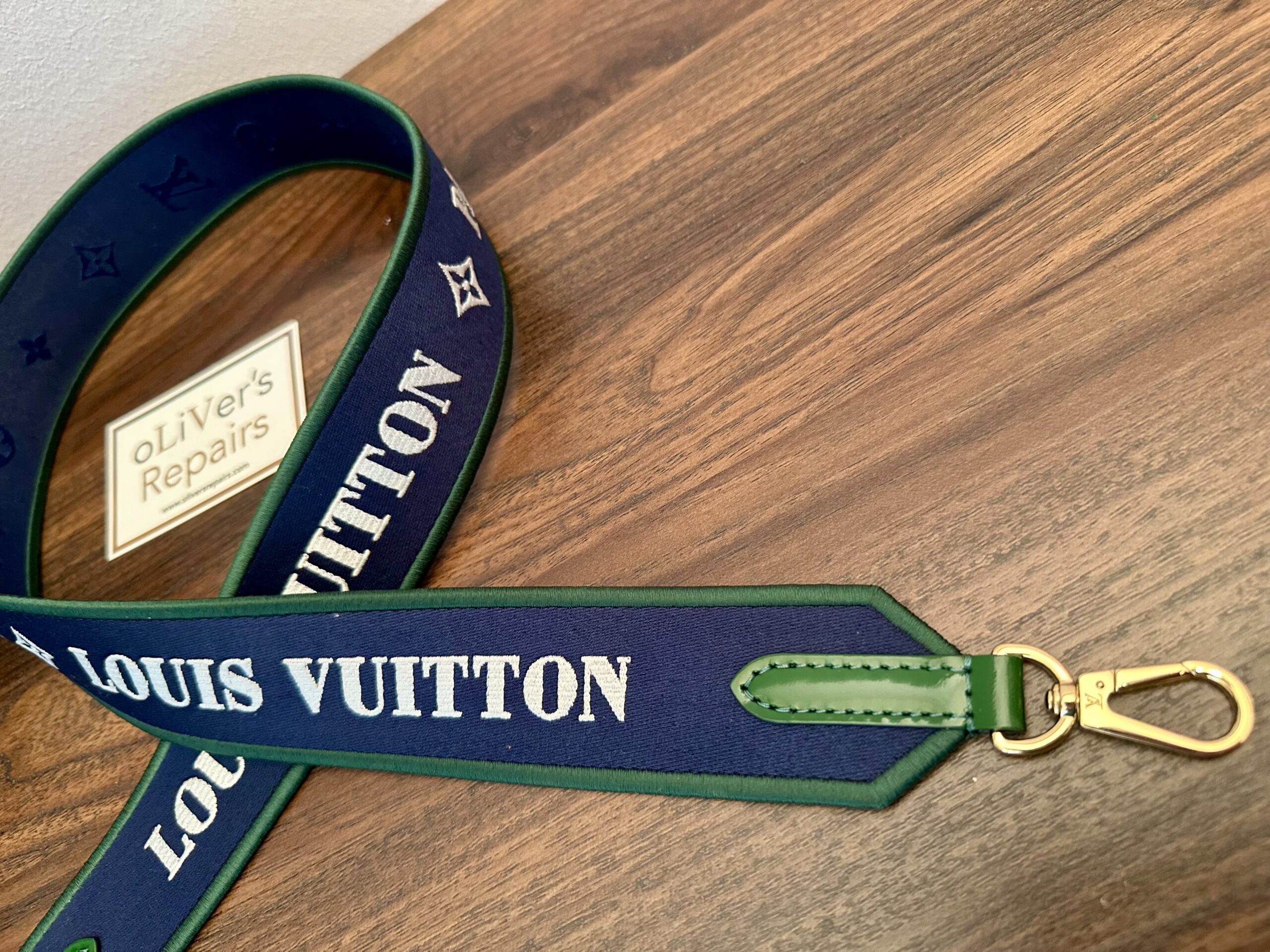 LOUIS VUITTON Genialer Taschenriemen/Gurt, gewebt mit Lackleder, dunkelblau/grün limitierte Auflage Monopaname – Bild 2