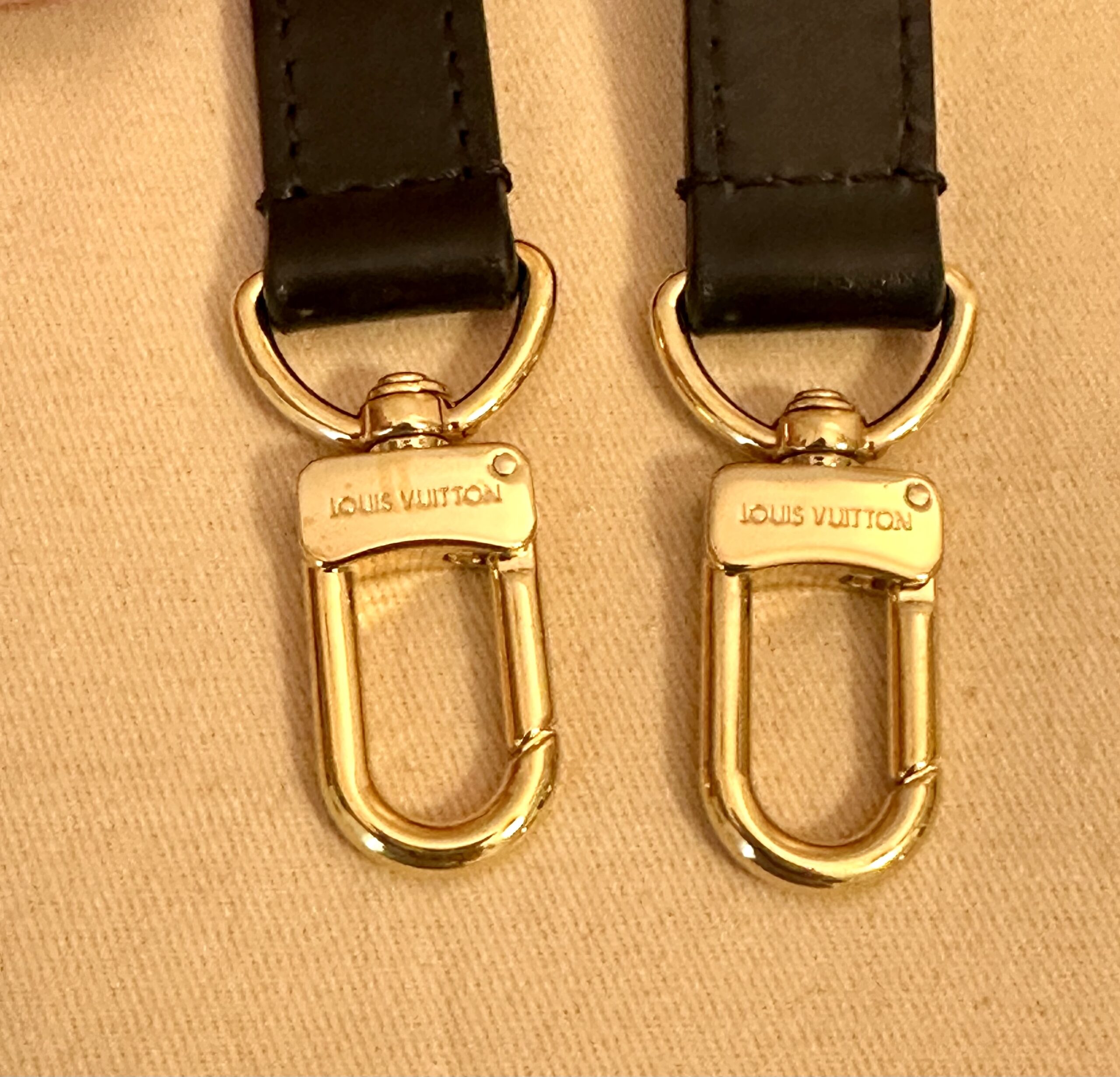 LOUIS VUITTON Riemen Gurt, Leder, schwarz, verstellbar – Bild 4