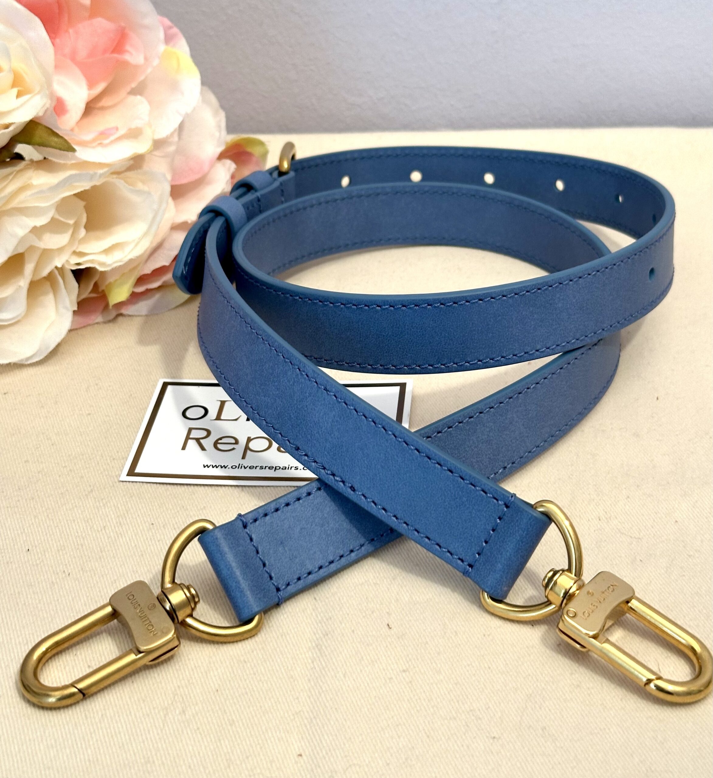 LOUIS VUITTON Schulterriemen, Leder im Blauton