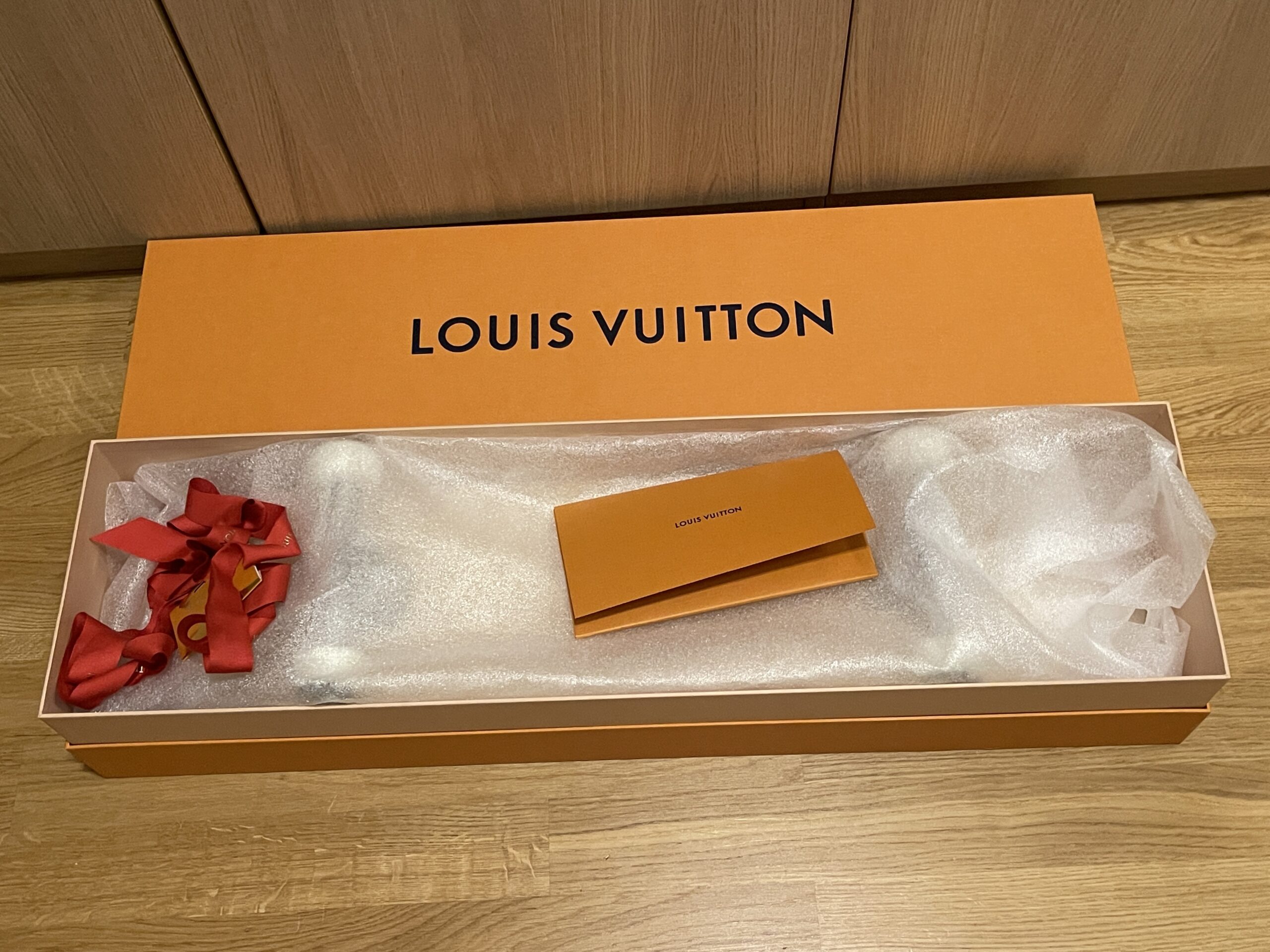 LOUIS VUITTON Skateboard GI0637, Sonder-Edition: Das Monogram in Holz gebrannt! – Bild 22