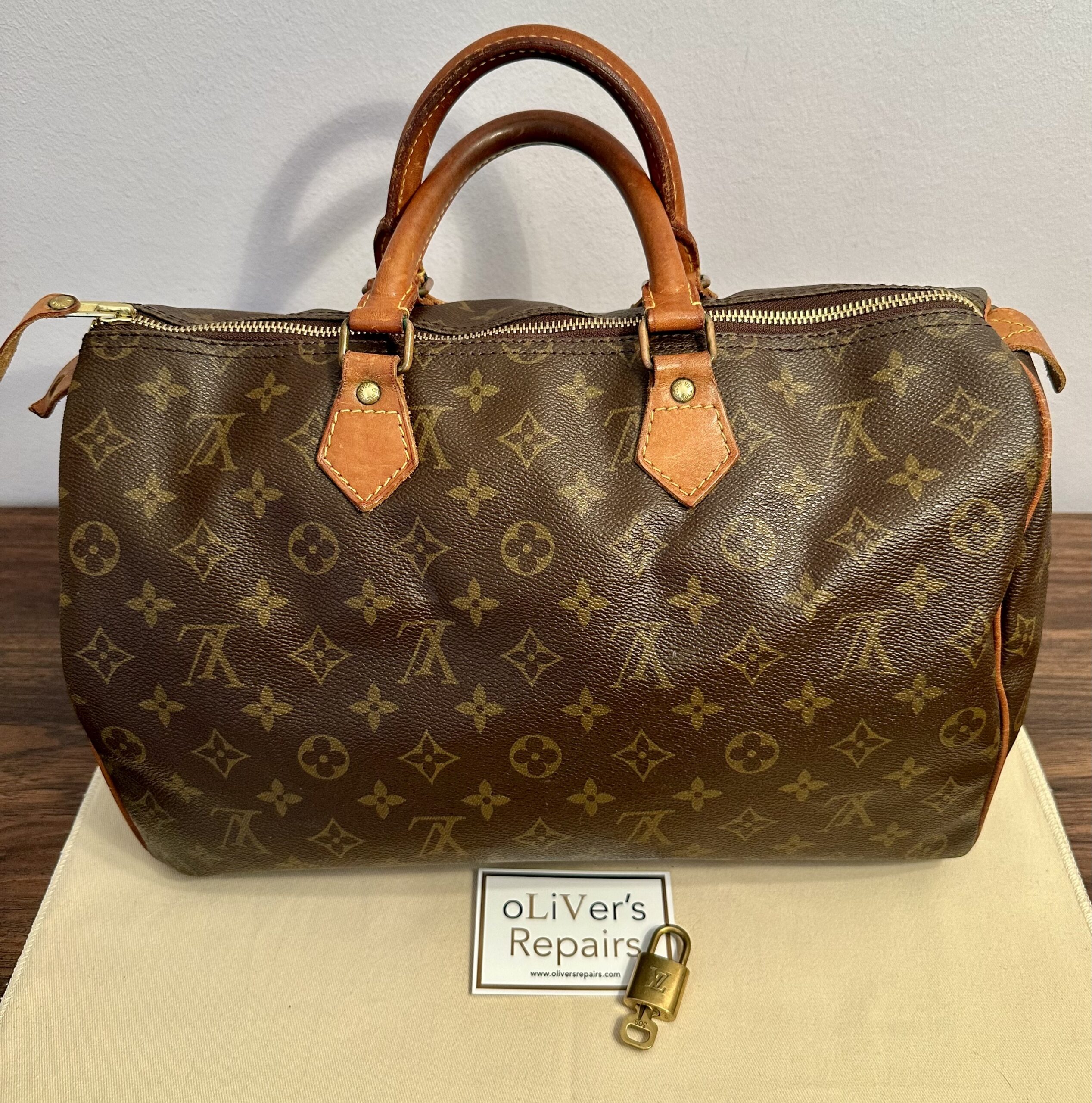 LOUIS VUITTON Speedy 35 monogram, M41524, Datacode 823 – Bild 2