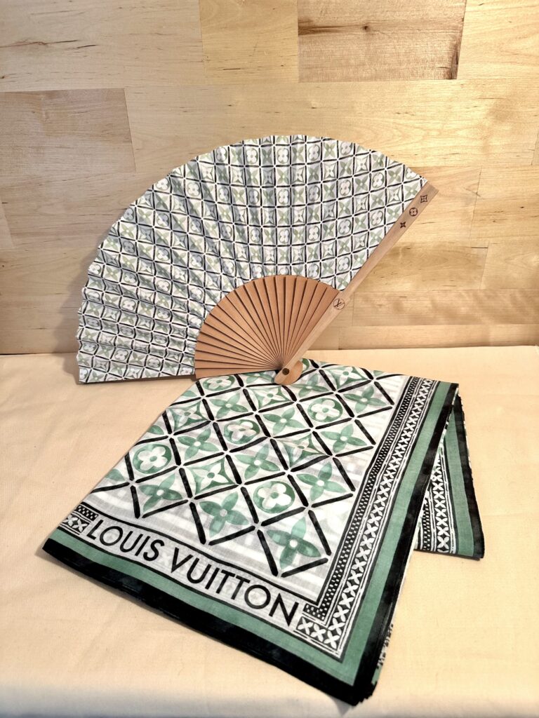 LOUIS VUITTON Tuch/Pareo By the Pool, 190 x100 cm, Farbe Jade, unused