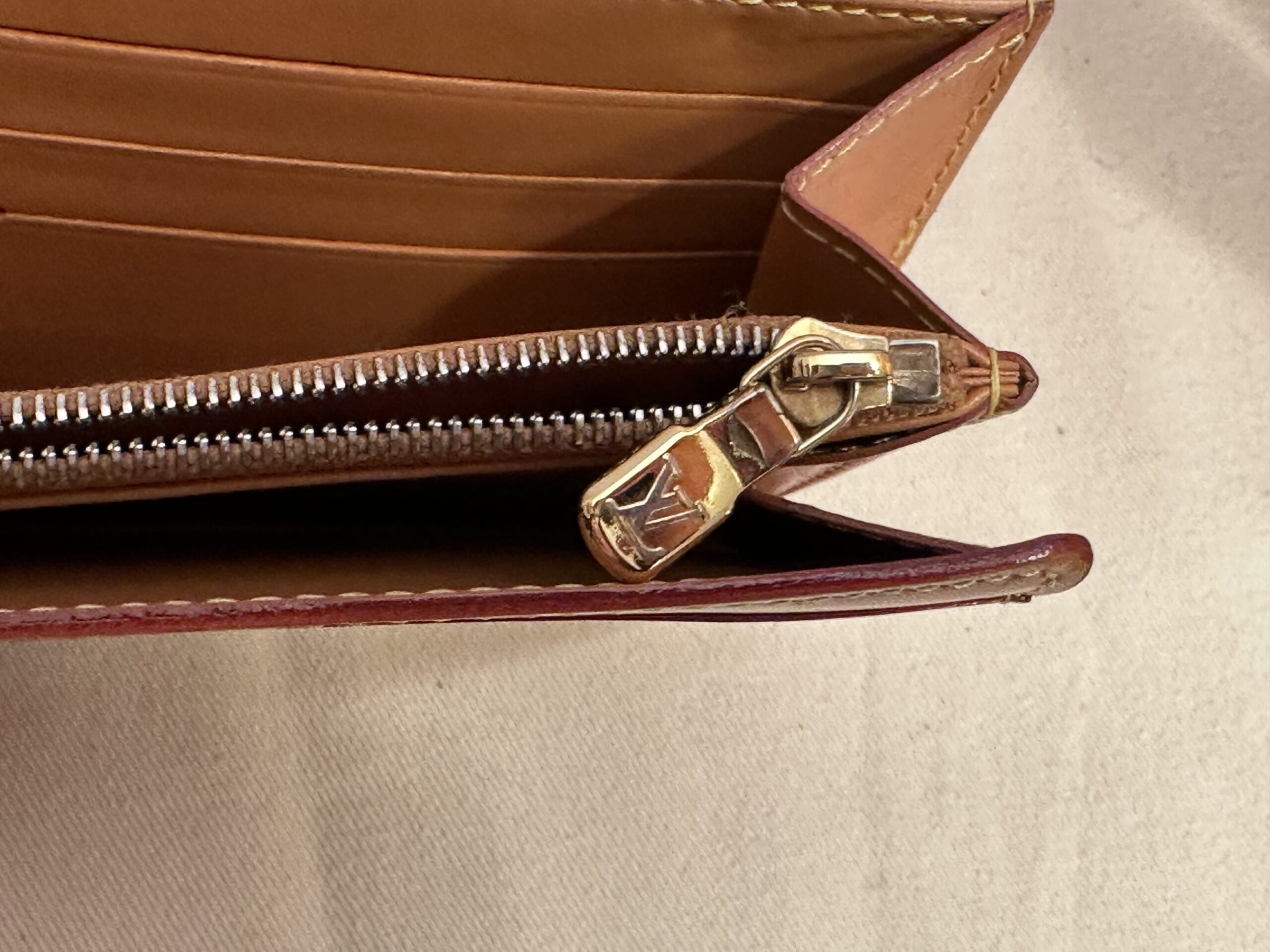 LOUIS VUITTON Wallet Sarah VVN-Leder , M85039, Datacode VI4131 RARITÄT – Bild 12