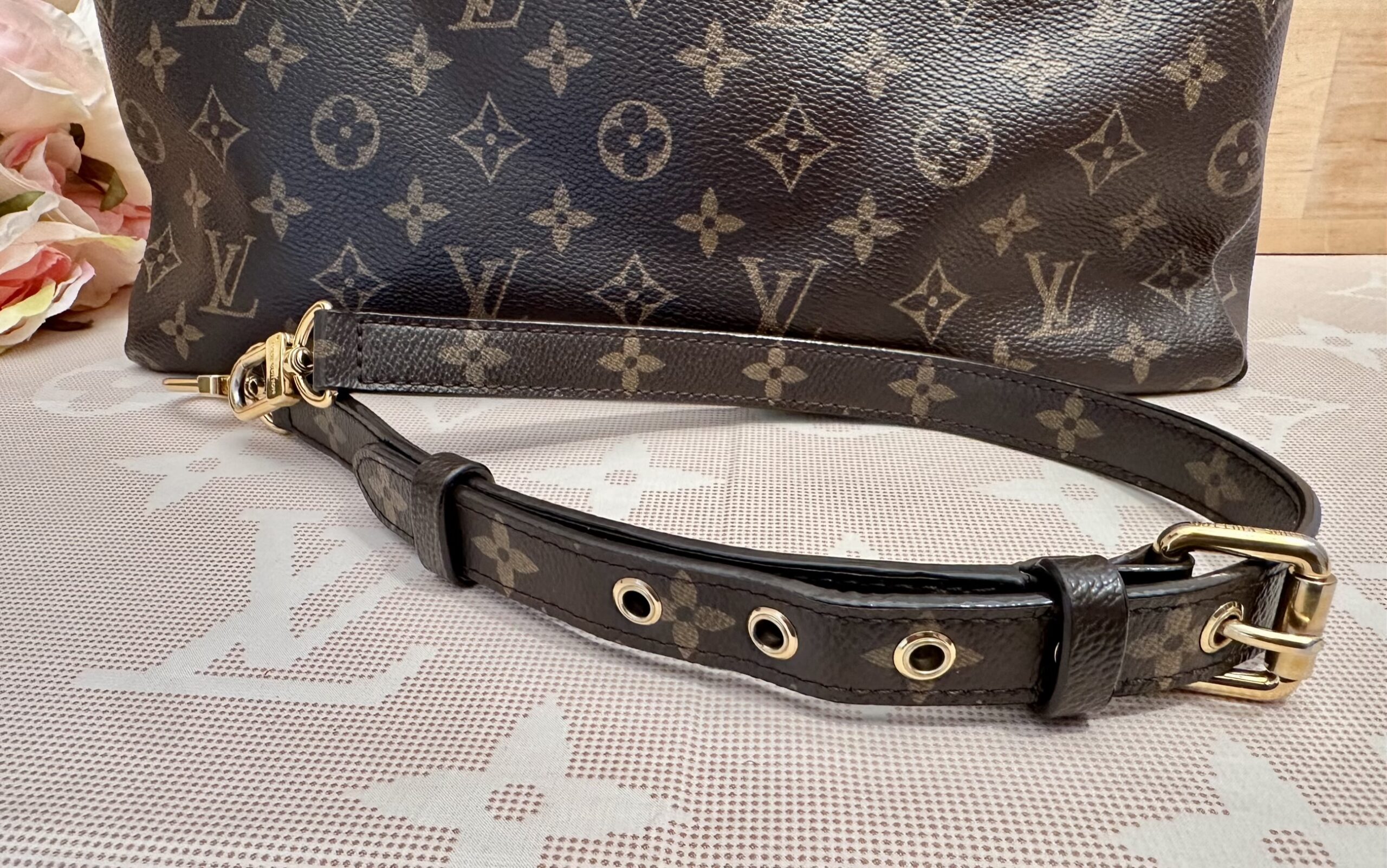 LOUIS VUITTON Pallas MM, M41175, SN2154 inkl. verstellbarem Riemen – Bild 14