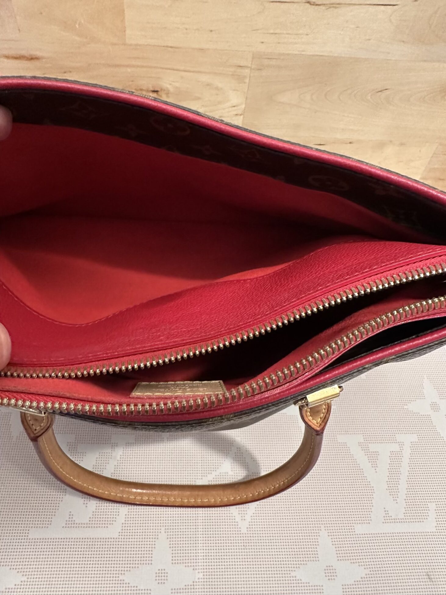 LOUIS VUITTON Pallas MM, M41175, SN2154 inkl. verstellbarem Riemen – Bild 16
