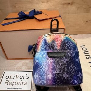 LOUIS VUITTON Backpack Key Holder, Monogram Sunset Porte Cles M00482