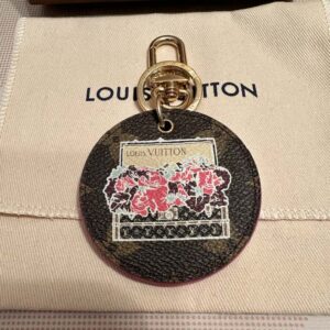 LOUIS VUITTON Bagcharm, M61028,Porte-Clés Illustré Posies, Flower Trunk