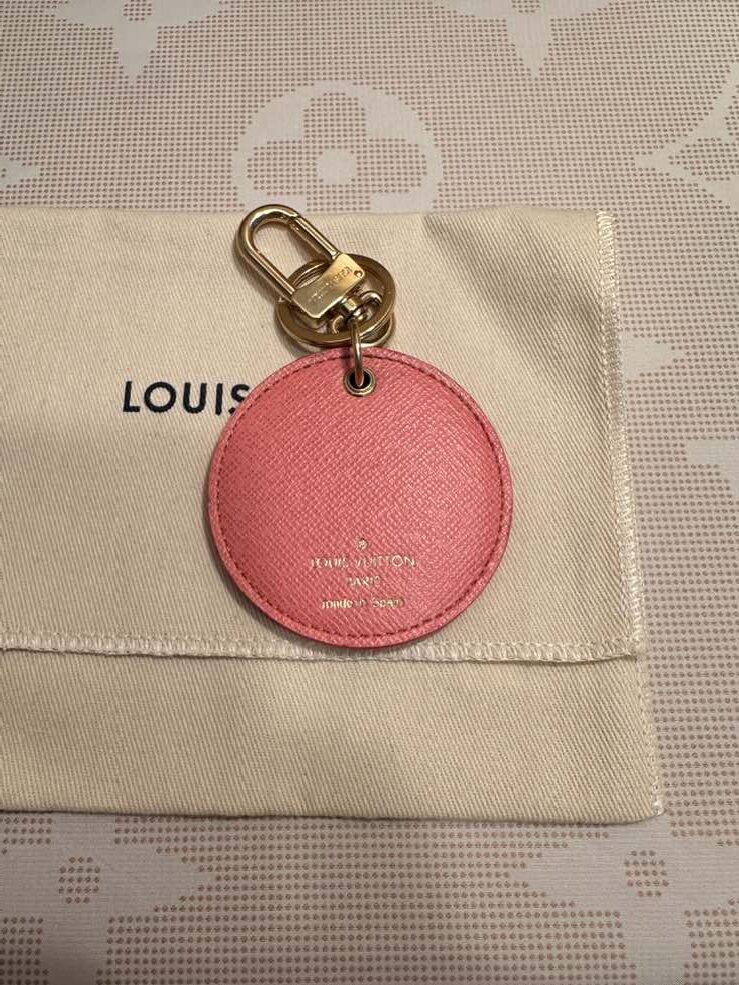 LOUIS VUITTON Bagcharm, M61028,Porte-Clés Illustré Posies, Flower Trunk – Bild 15