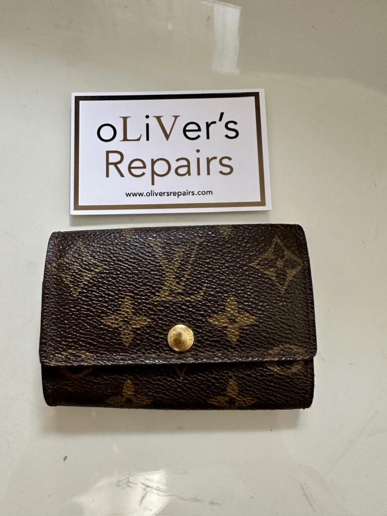 LOUIS VUITTON Schlüsseltasche, Multi Cle, Datacode CT1925, 6 Schlüssel