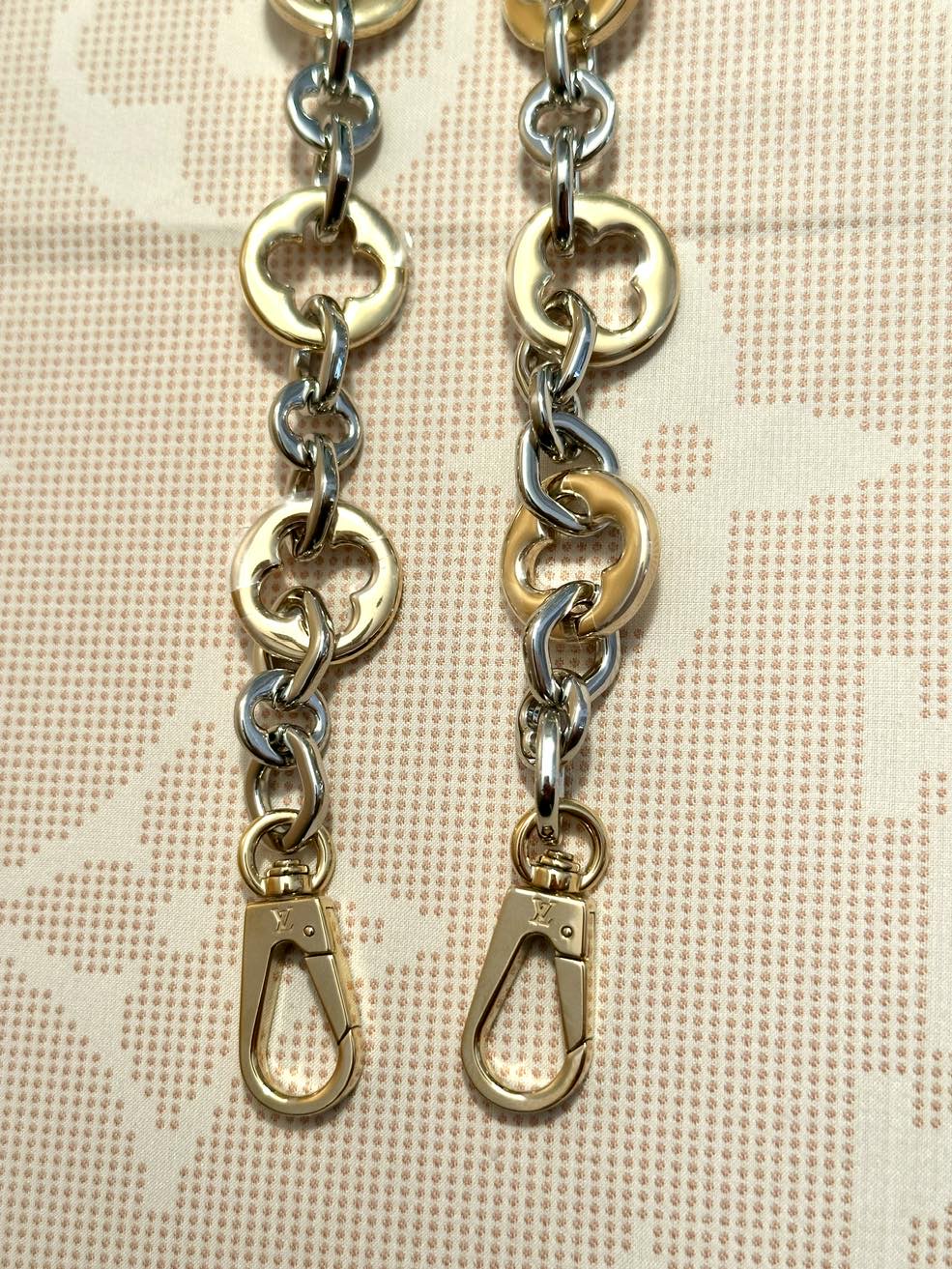 LOUIS VUITTON Taschenkette, silber/gold, 80 cm – Bild 2