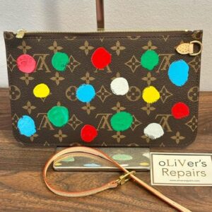 LOUIS VUITTON x Yayoi Kusama Pochette Neverfull Dots mit Strap
