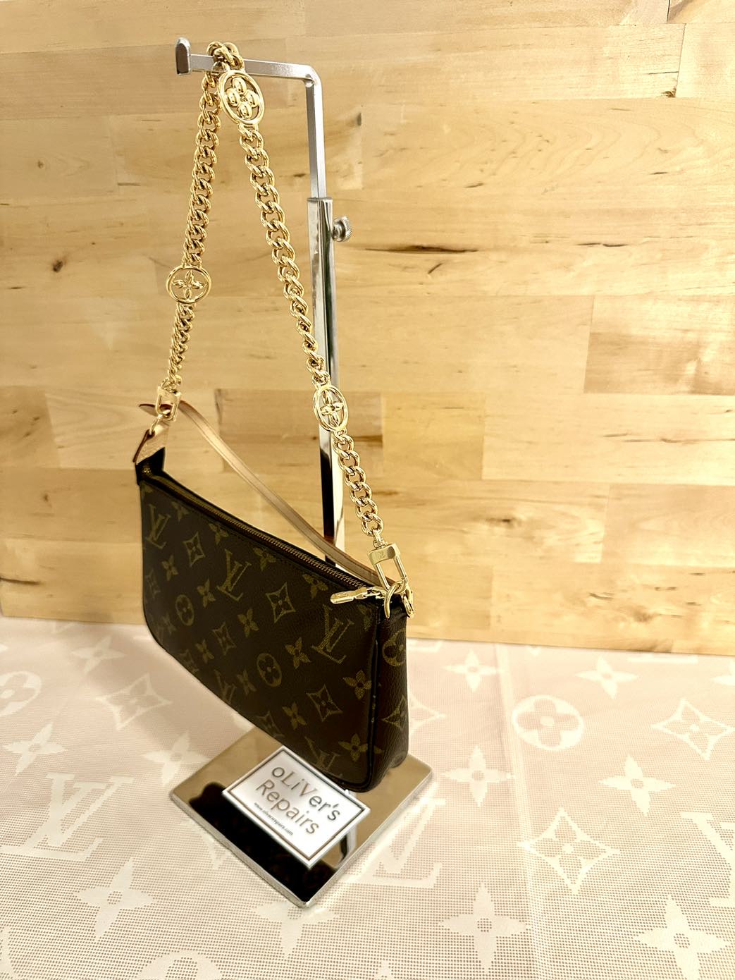 LOUIS VUITTON Taschenkette/Kettengurt Flower – Bild 6